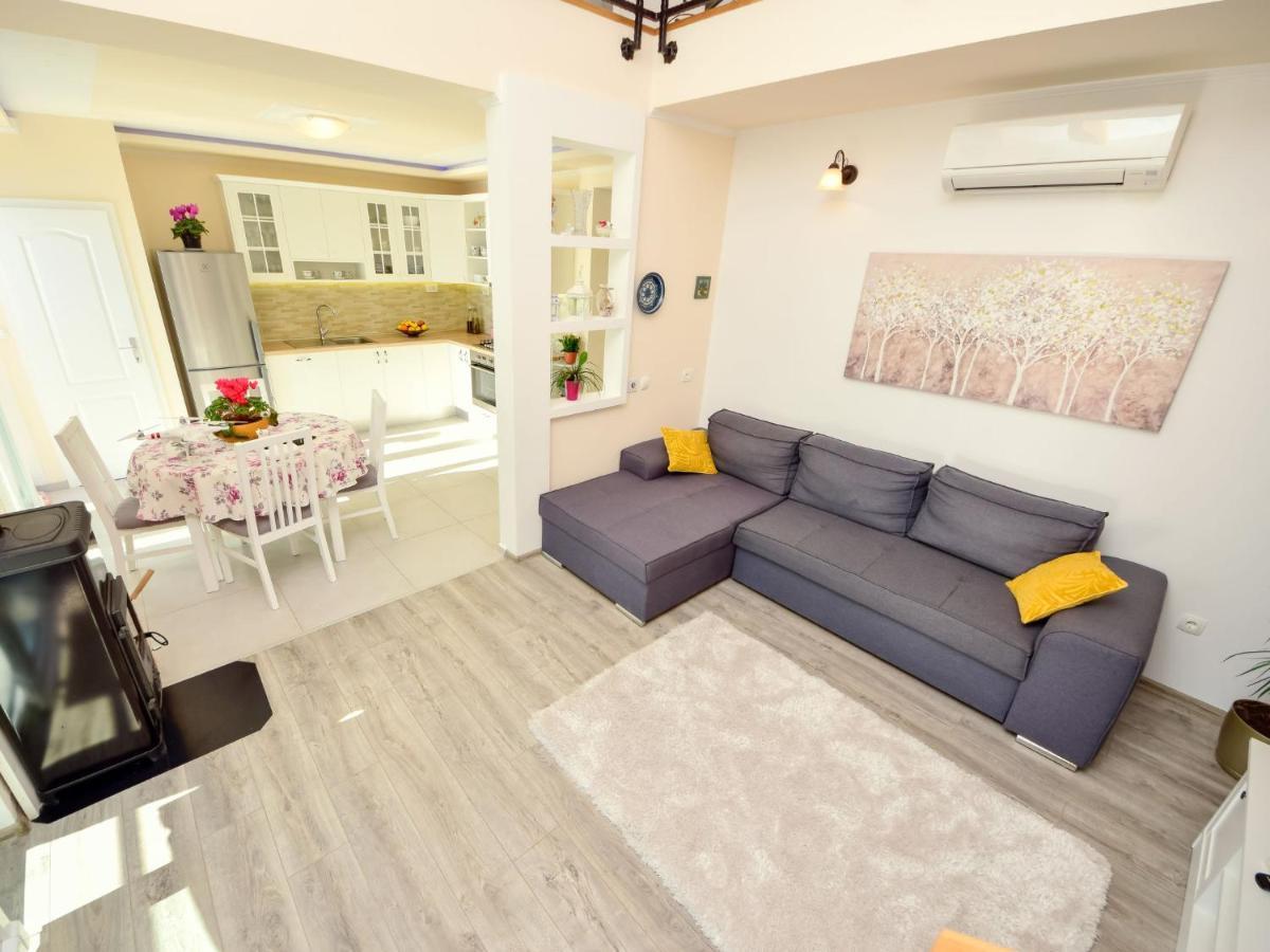 Holiday Home Lara By Interhome Omiš Εξωτερικό φωτογραφία